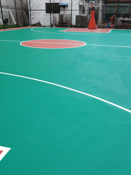 平桥 球场长期使用易出现地面开裂